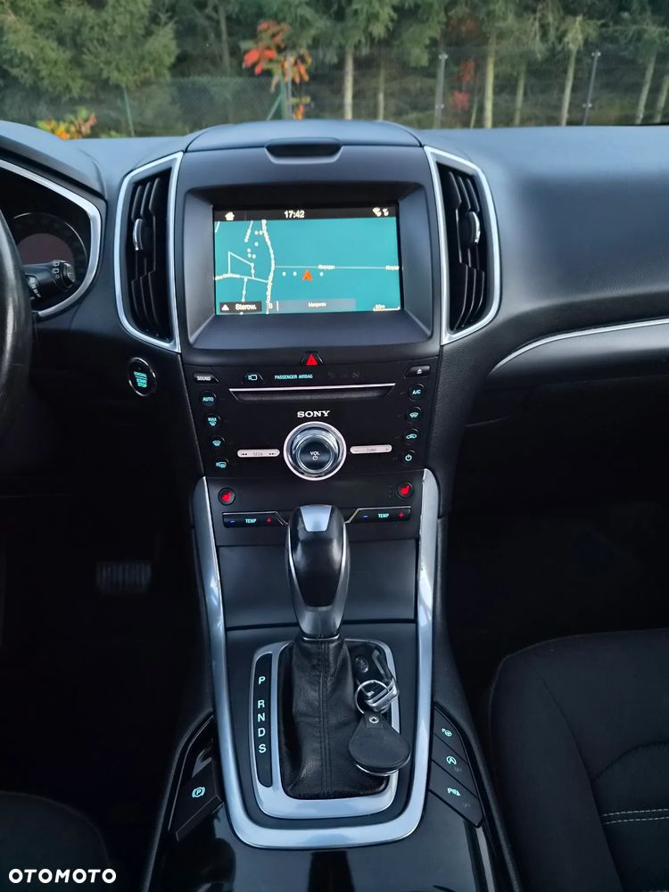 Ford Galaxy - 13