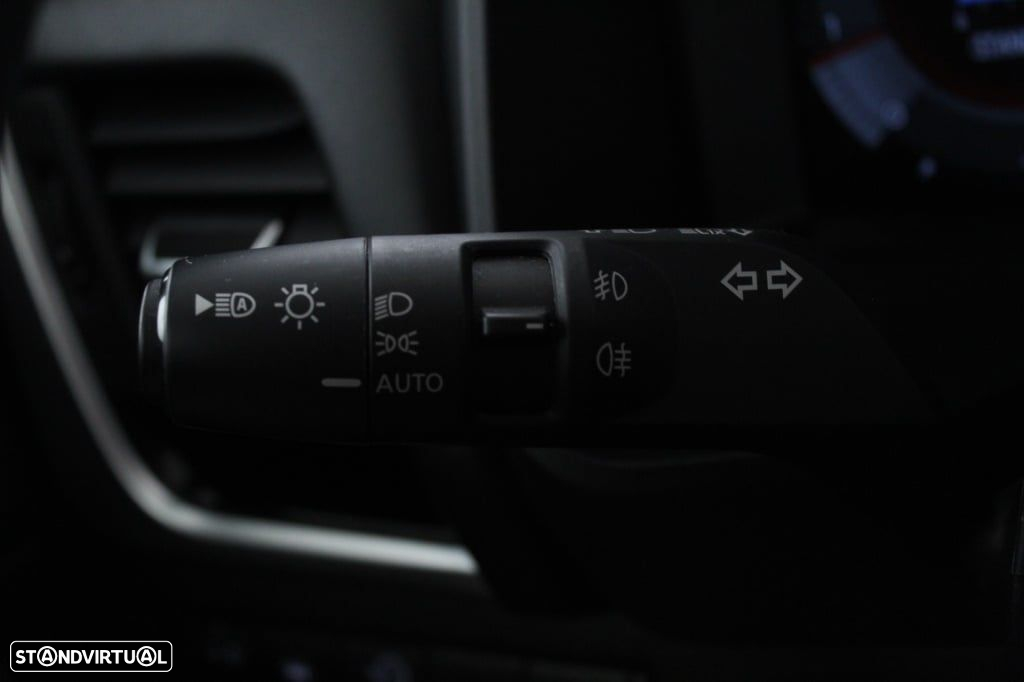 Nissan Qashqai 1.3 DIG-T N-Connecta LED+SKY - 25