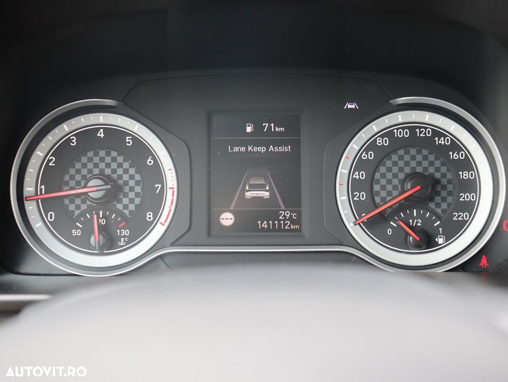 Hyundai i20 - 20