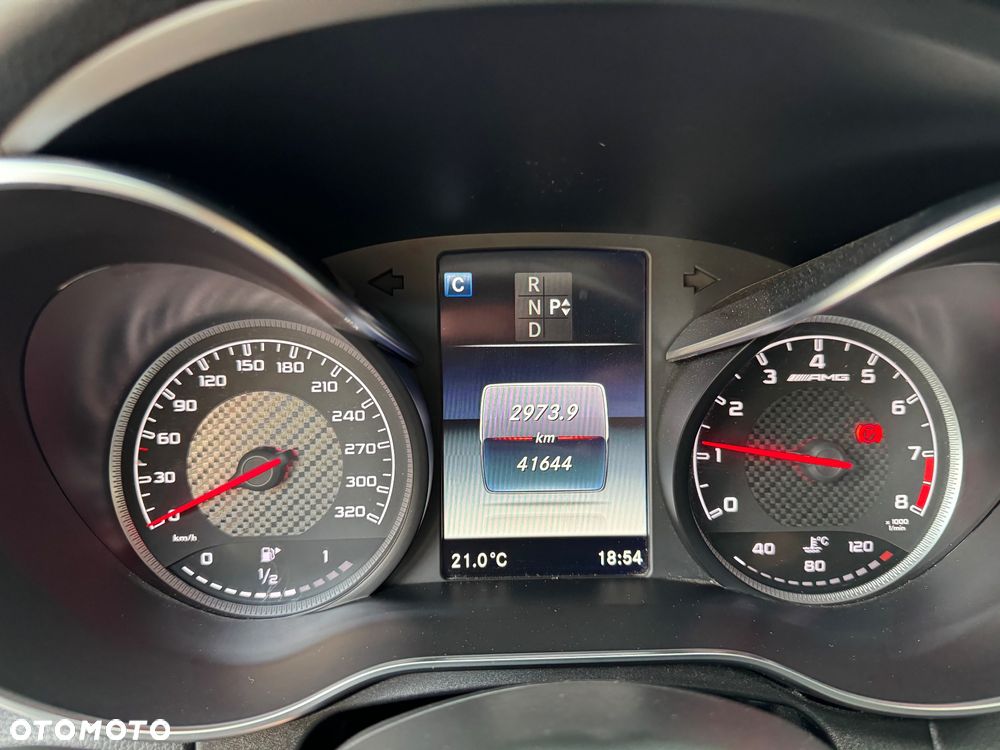 Mercedes-Benz Klasa C AMG 63 AMG Speedshift 7G-MCT - 17