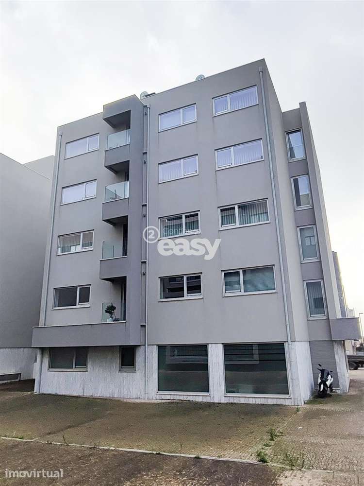 Apartamento T2 na Póvoa de Varzim – Como Novo, a 10 Minutos da Praia! - Grande imagem: 2/13