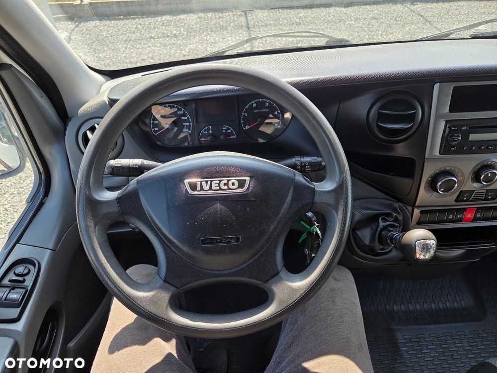 Iveco Daily 35S13 / 2.3 130KM/ Furgon- Maxi / L4 H3 / Jumbo / Klima / - 17
