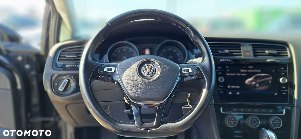 Volkswagen Golf - 13