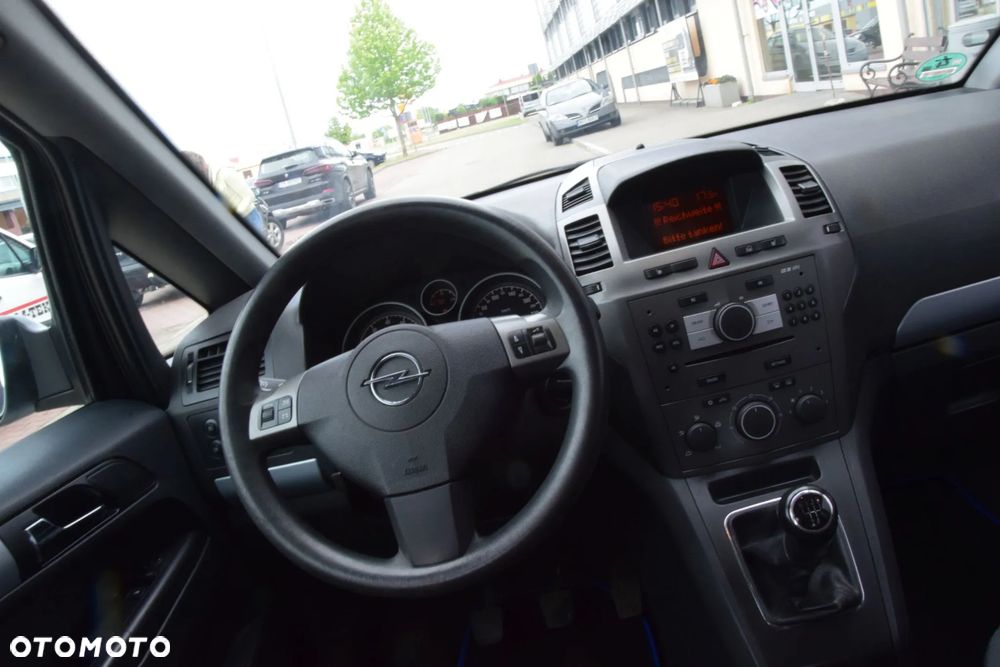 Opel Zafira 1.8 Easytronic Cosmo - 18