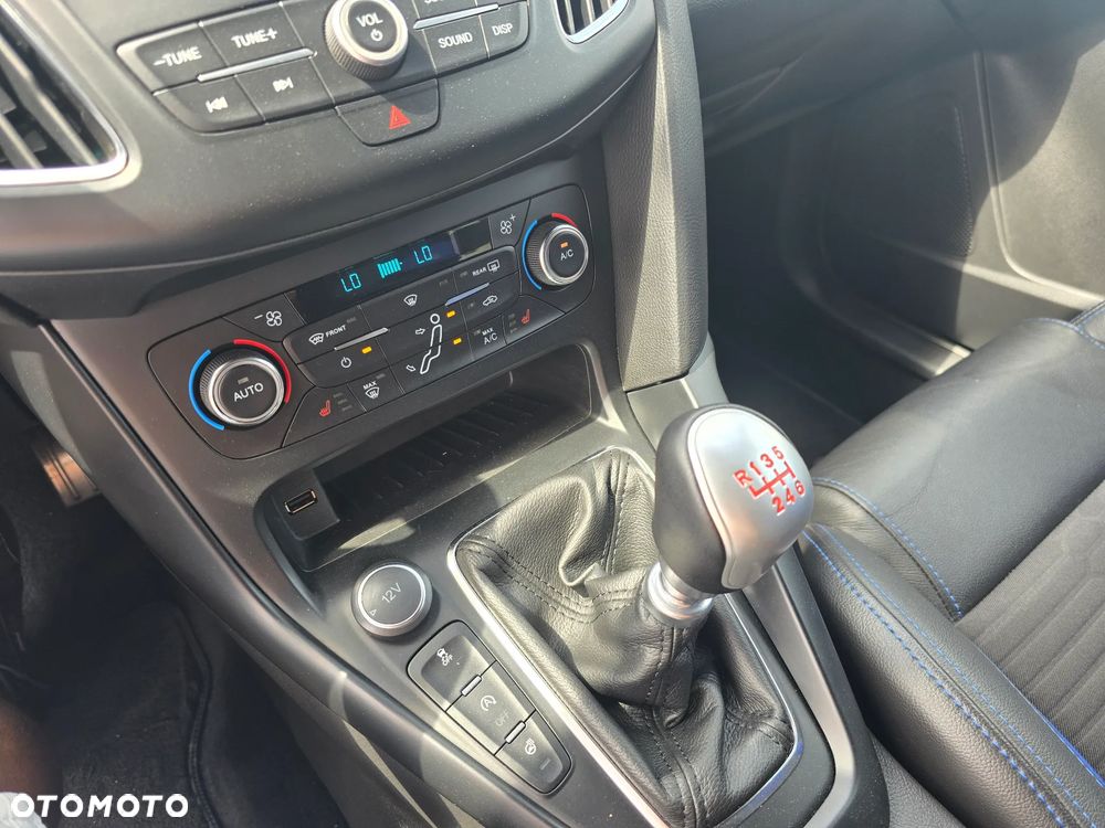 Ford Focus - 16