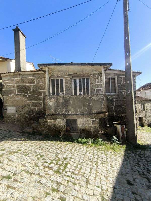 Moradia T2 para venda - Grande imagem: 2/21