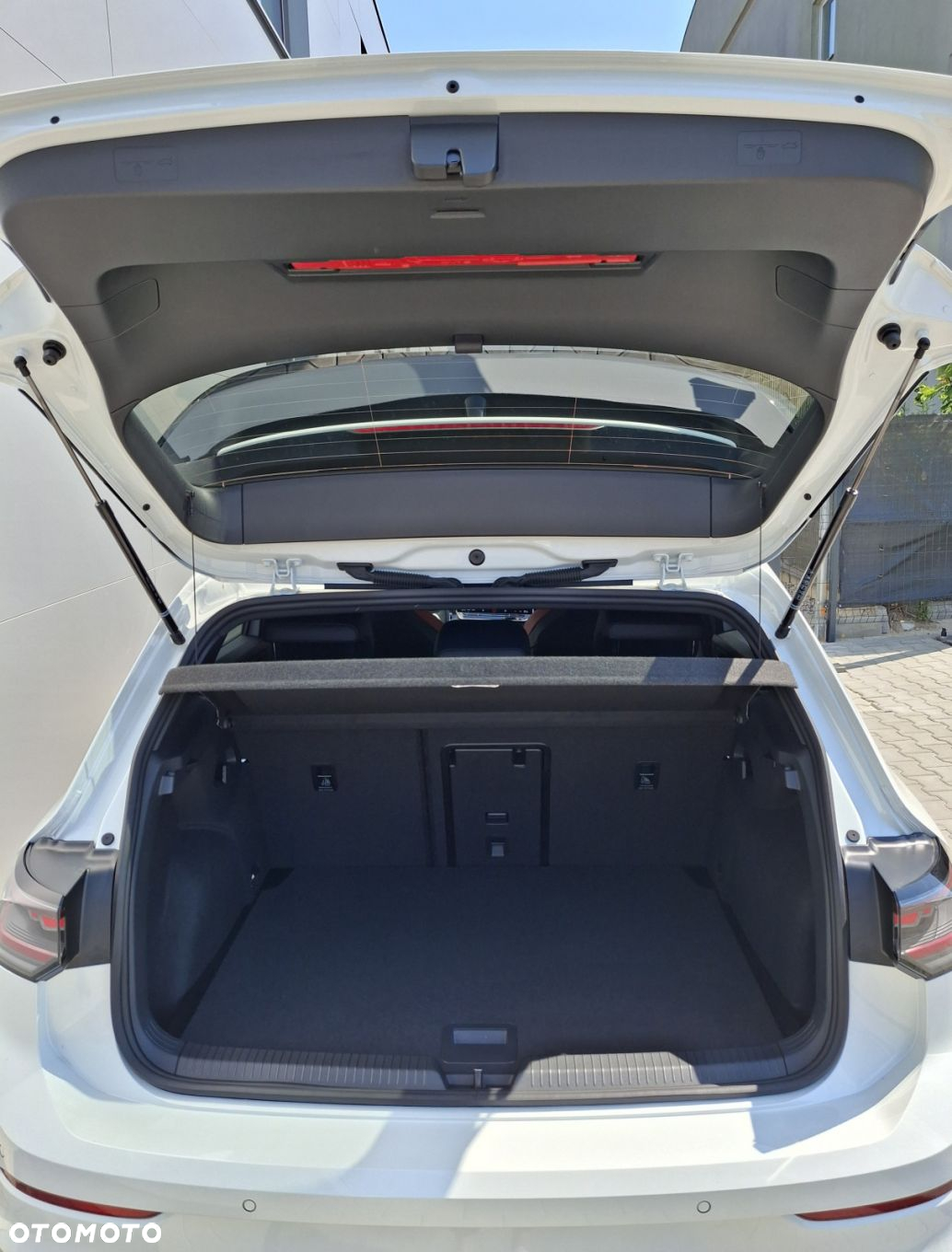 Volkswagen Golf - 8