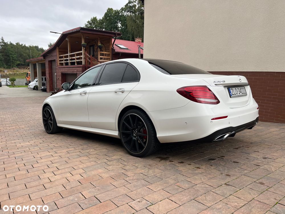 Mercedes-Benz Klasa E 220 d Business Edition 9G-TRONIC - 4