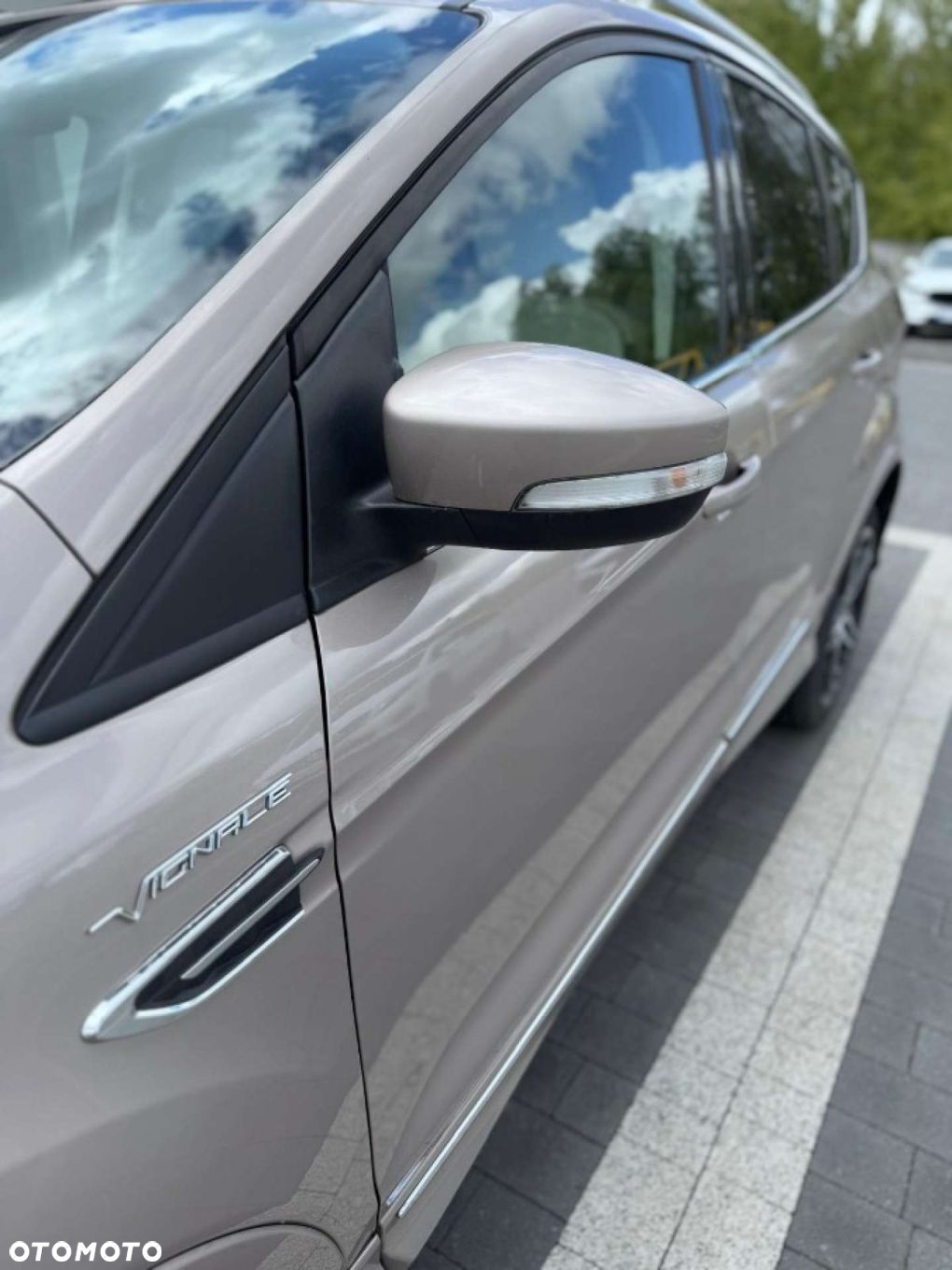 Ford Kuga - 11
