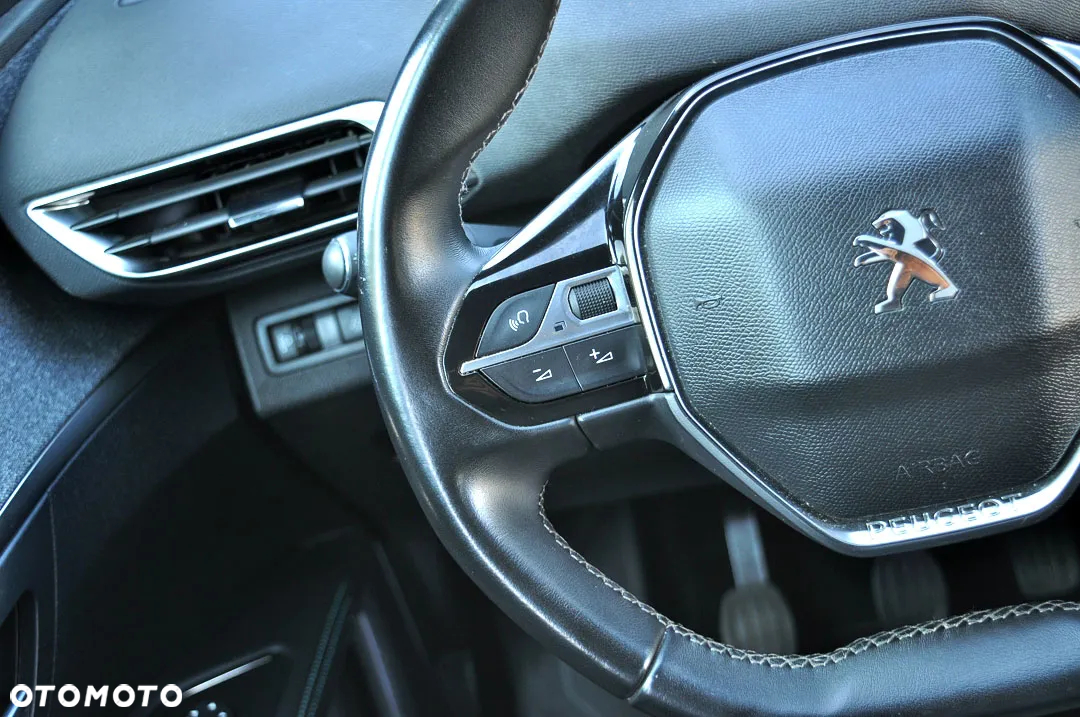 Peugeot 3008 PureTech 130 Stop & Start GPF Allure - 23