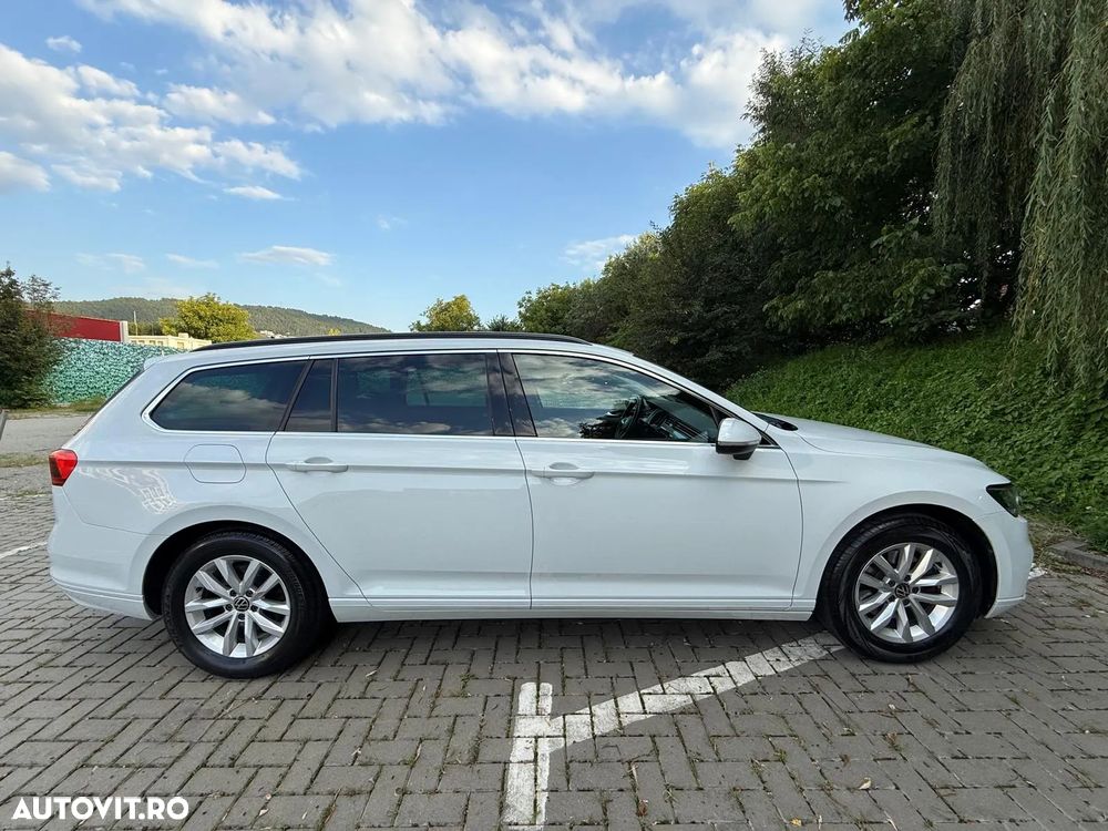 Volkswagen Passat Variant 2.0 TDI DSG (BlueMotion Technology) Comfortline - 12