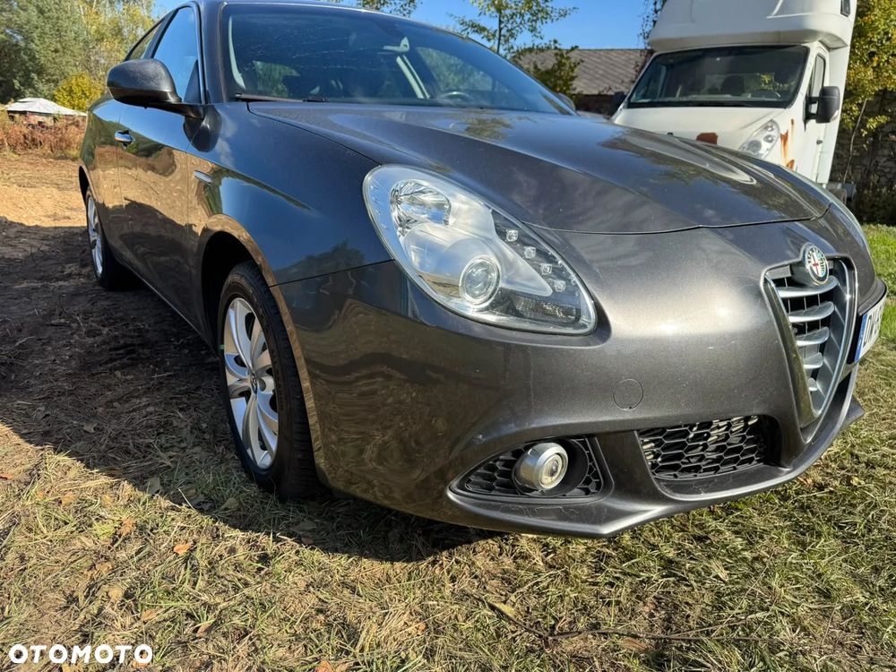 Alfa Romeo Giulietta 2015 photo 4