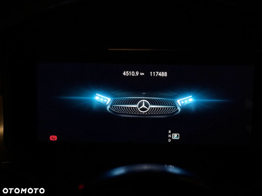 Mercedes-Benz Klasa A 200 AMG Line 7G-DCT - 31