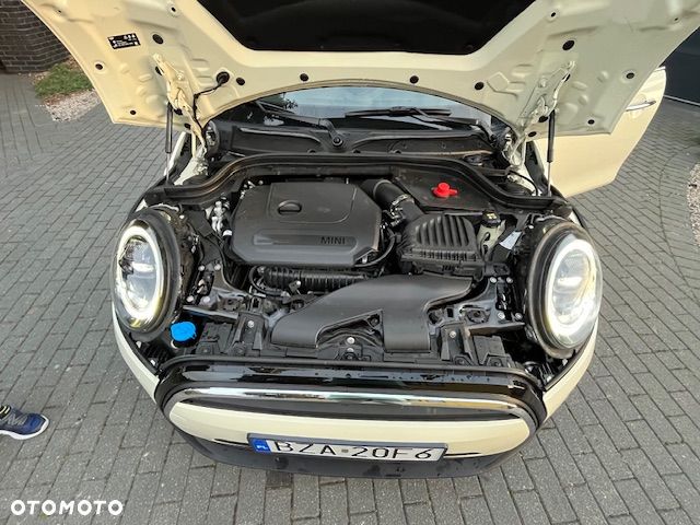 MINI Cooper Essential Trim - 12