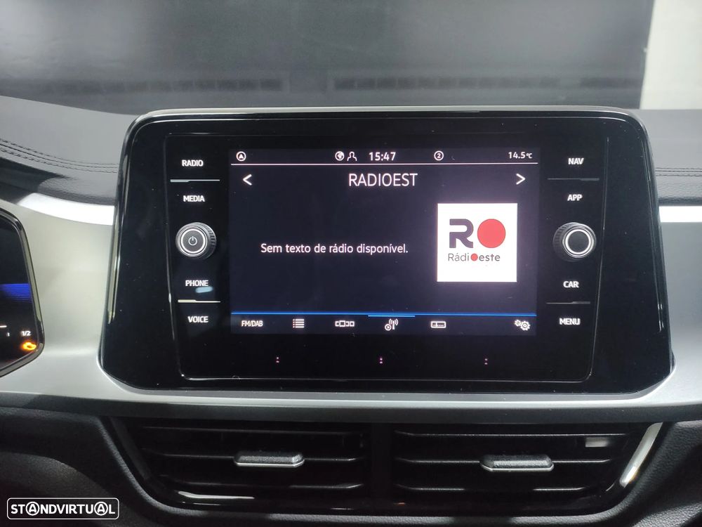 VW T-Roc 1.5 TSI Life DSG - 12