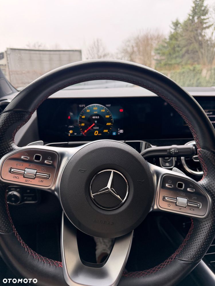 Mercedes-Benz GLA - 4