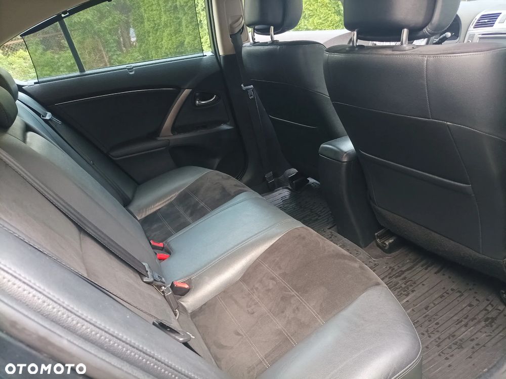 Toyota Avensis 1.8 Sol plus NAVI - 11