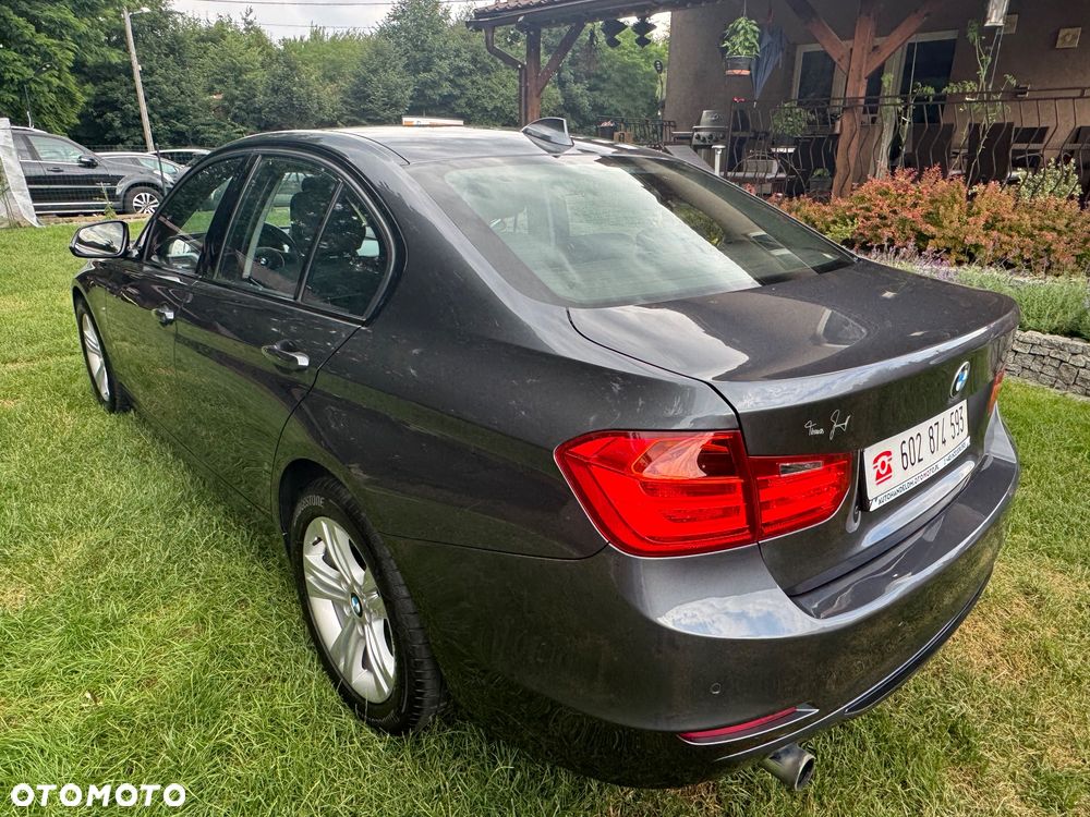 BMW Seria 3 316i Sport Line - 12