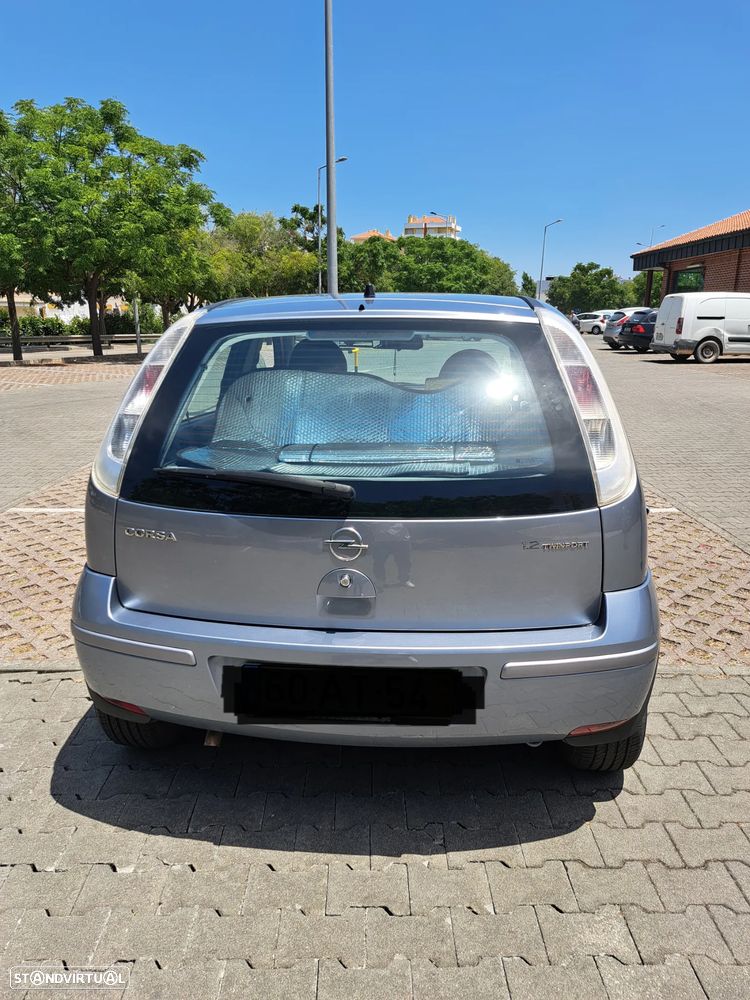 Opel Corsa 1.2 Twinport Enjoy - 2