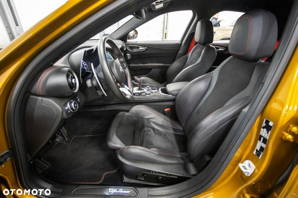 Alfa Romeo Giulia - 26