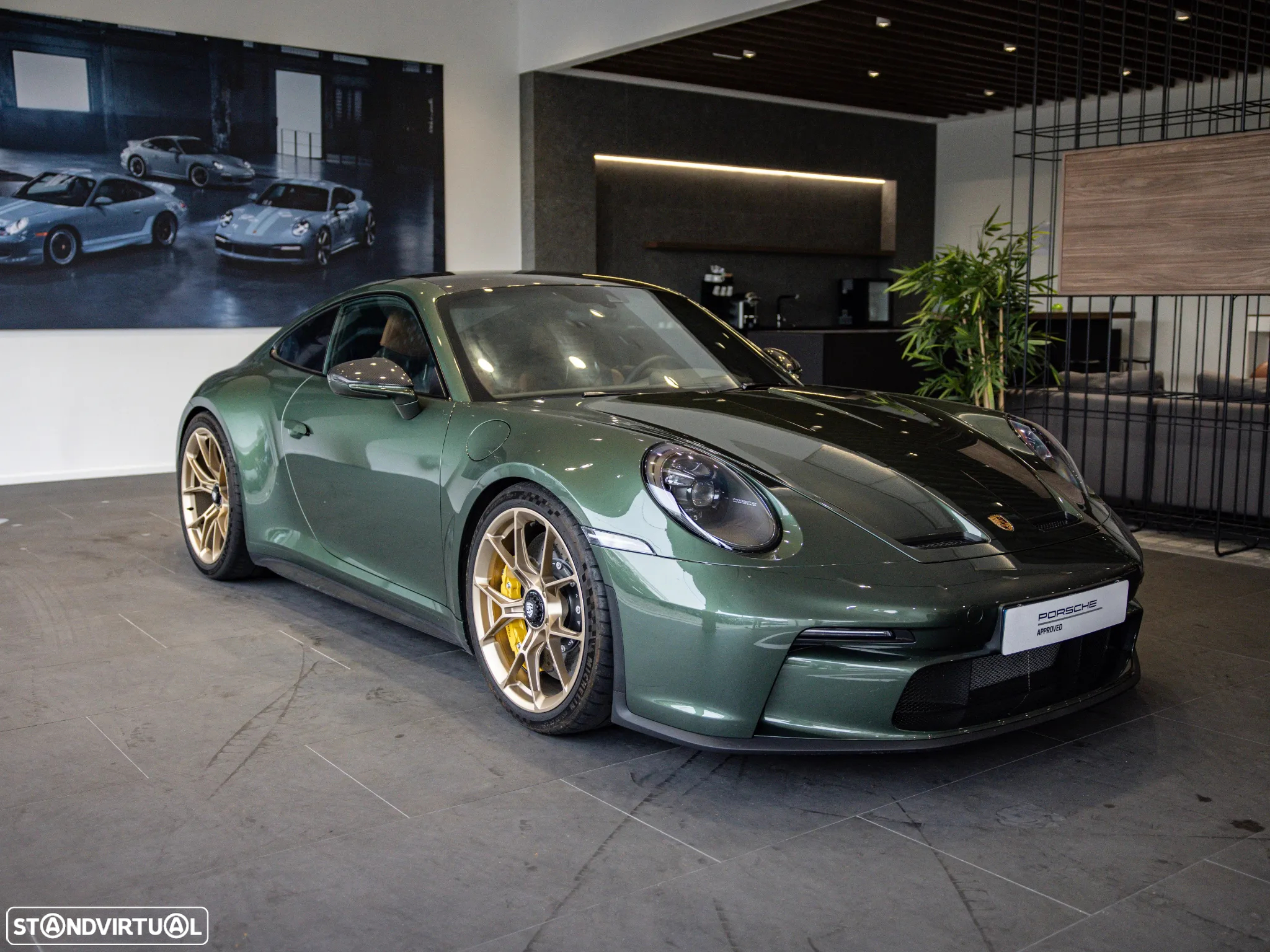 Porsche 911 (992) GT3 Touring Package - 6