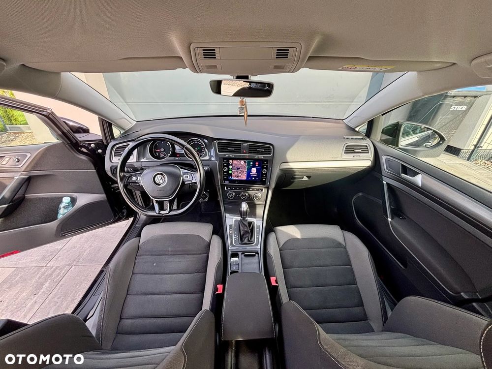 Volkswagen Golf 1.6 TDI SCR DSG Comfortline - 21