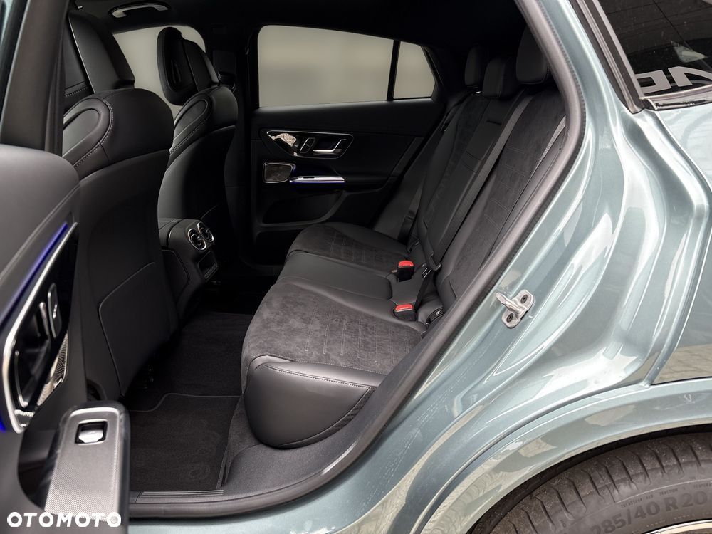 Mercedes-Benz GLC 300 de PHEV 4-Matic AMG Line - 12