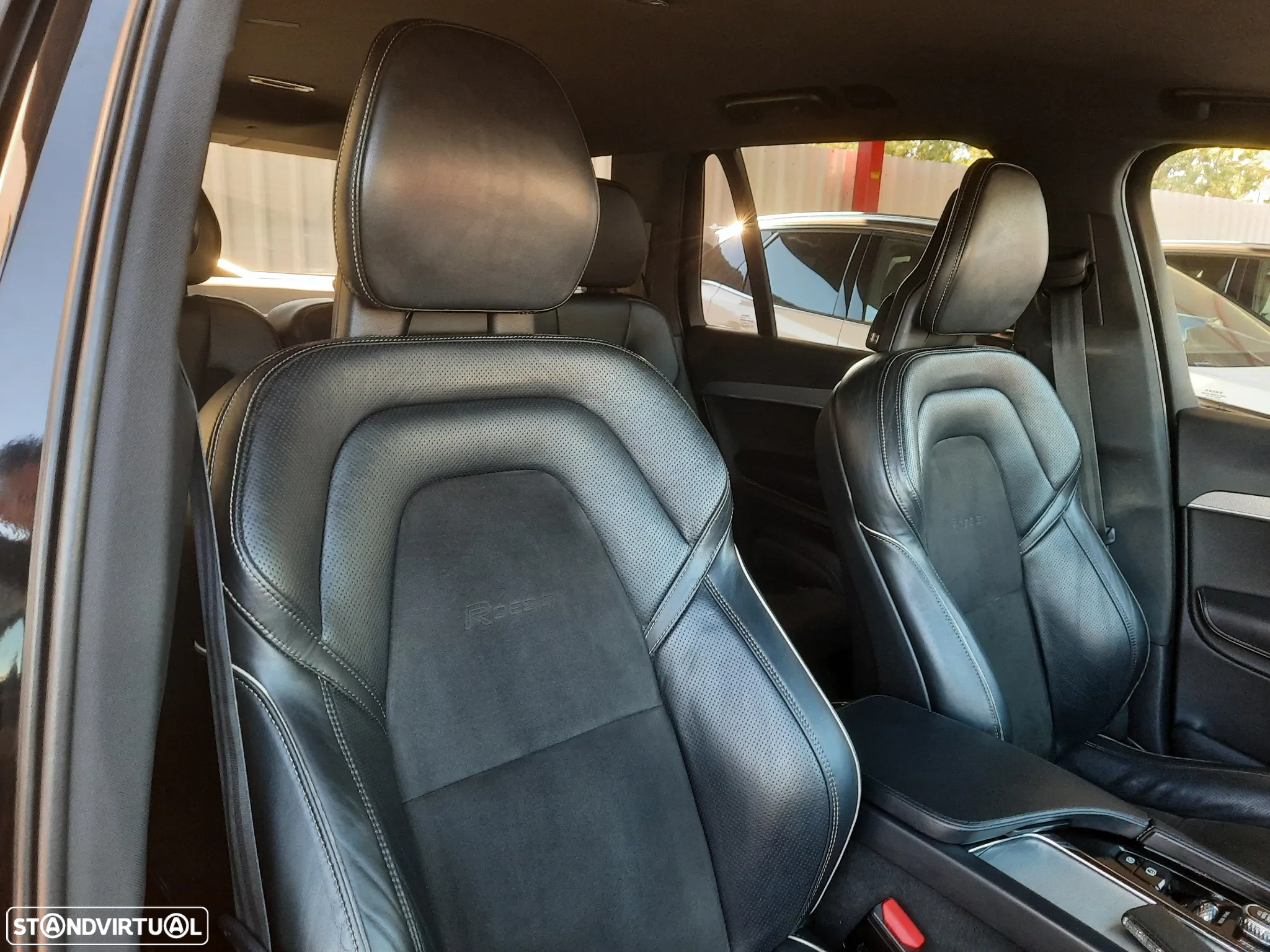 Volvo XC 90 2.0 D4 R-Design - 39
