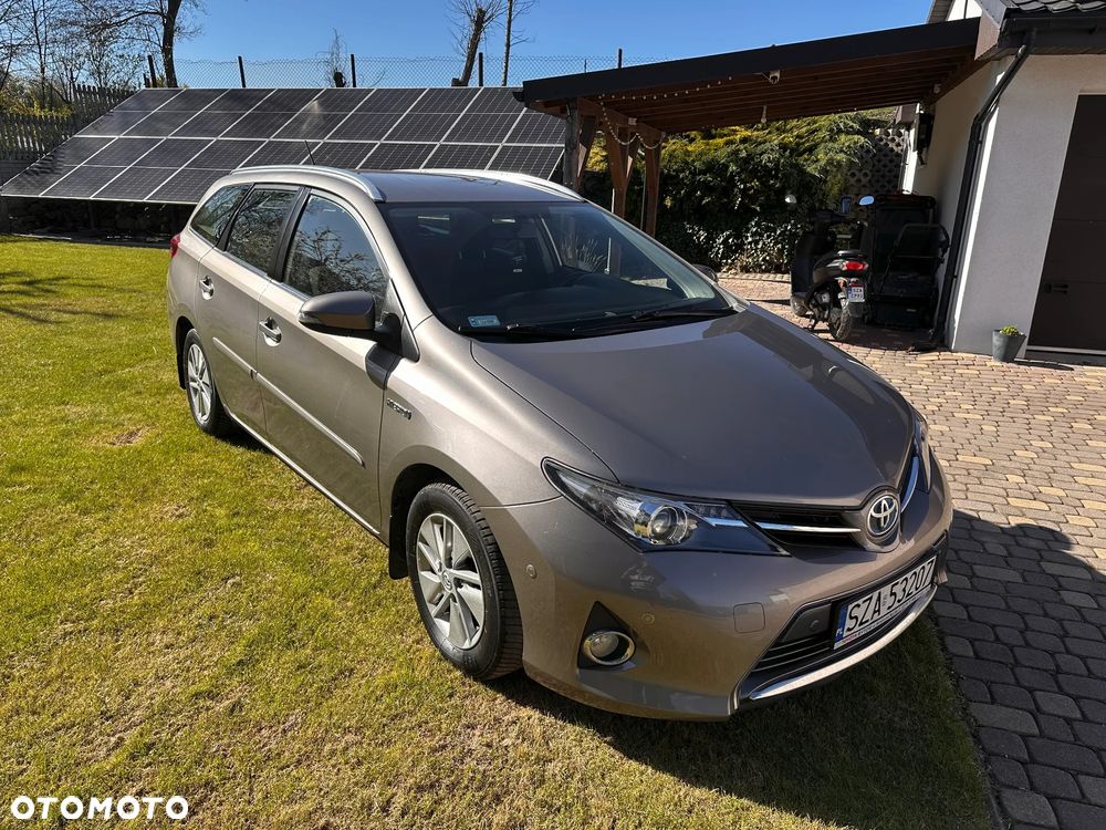 Toyota Auris - 1