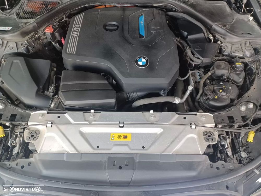 BMW 330 e Corporate Edition Auto - 37