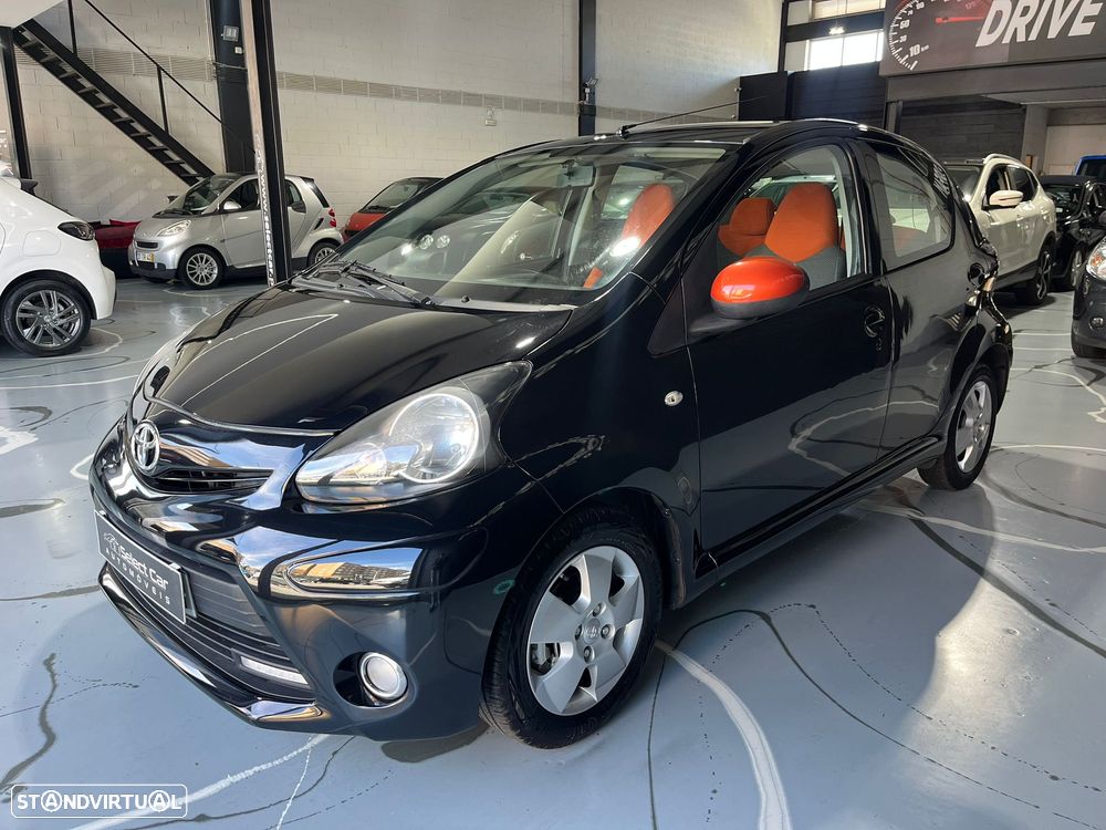 Toyota Aygo 1.0 + Sport Pack VSC - 2