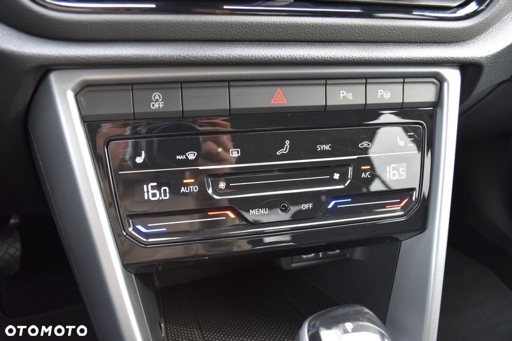 Volkswagen T-Roc 1.5 TSI Life DSG - 24