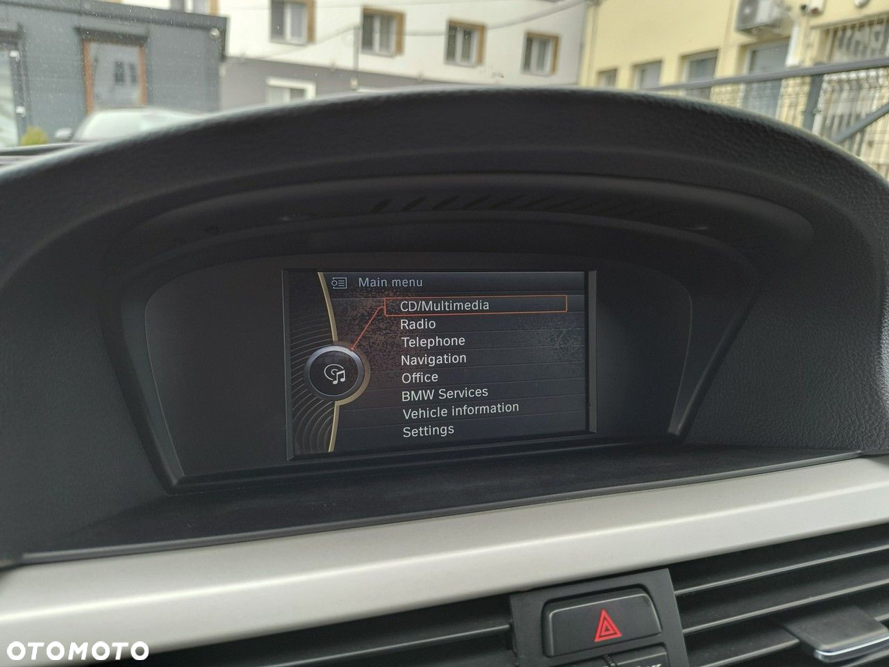 BMW Seria 3 318d Touring Sport Line - 28