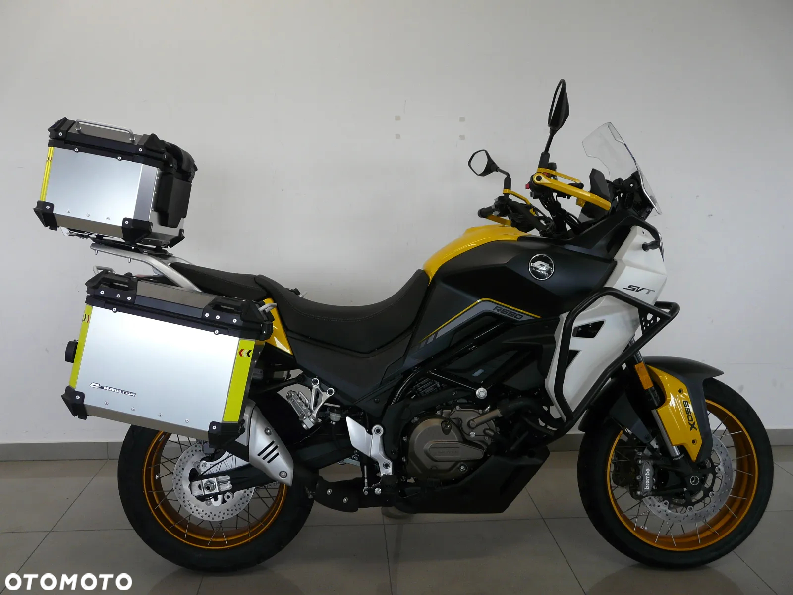 QJMOTOR SVT 650X - 2