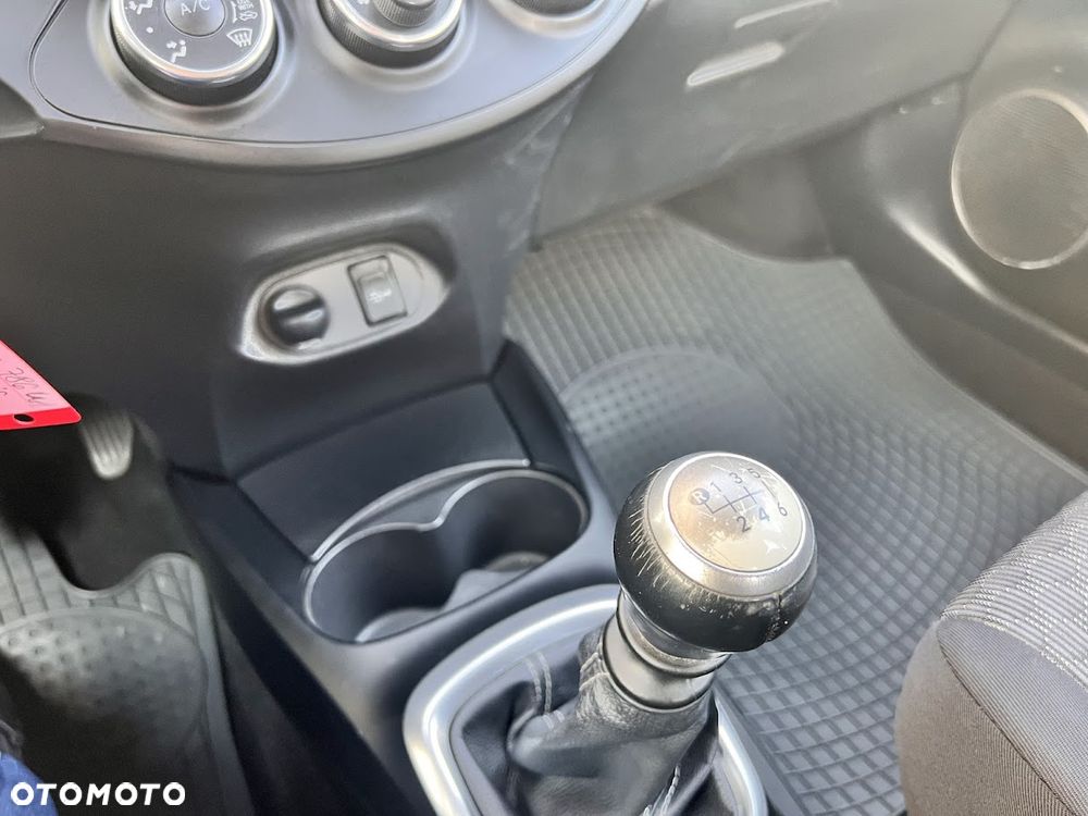 Toyota Yaris 1.33 Active EU6 - 8