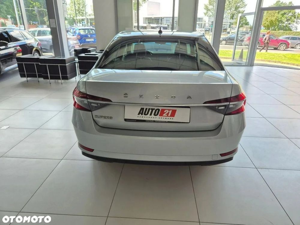 Skoda Superb 2.0 TSI Style DSG - 7