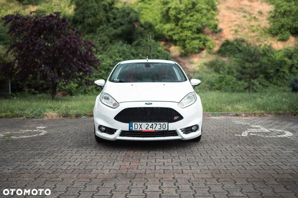 Ford Fiesta - 4