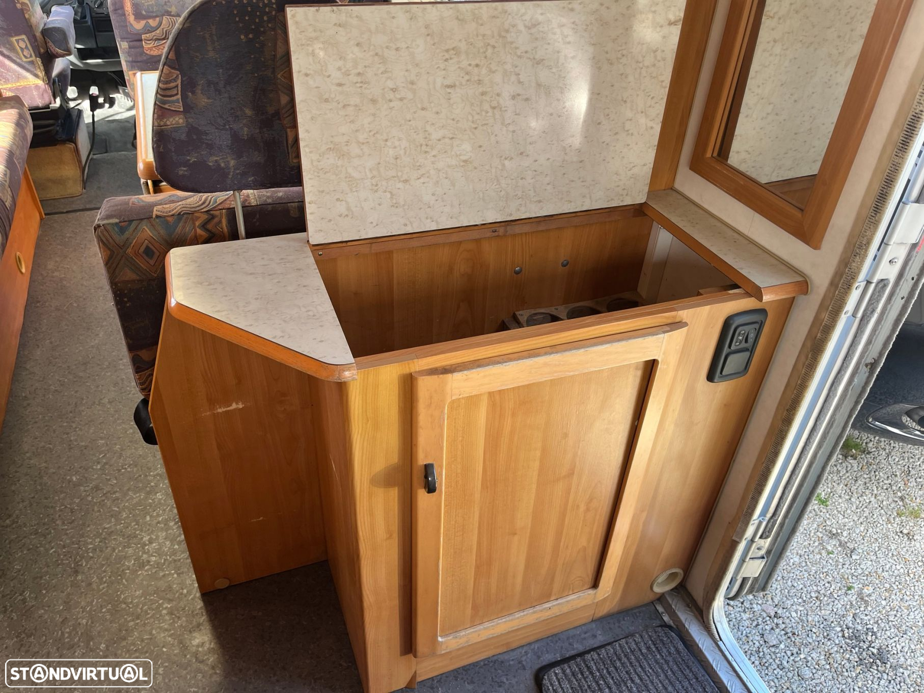 Hymer Classe B SL . - 32