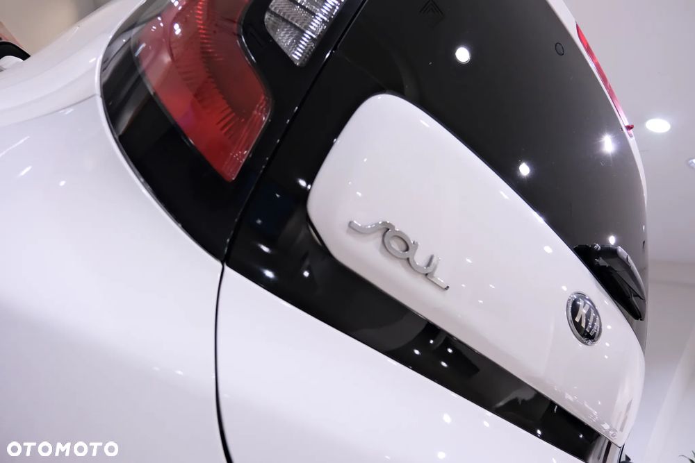 Kia Soul 1.6 GDI L - 17