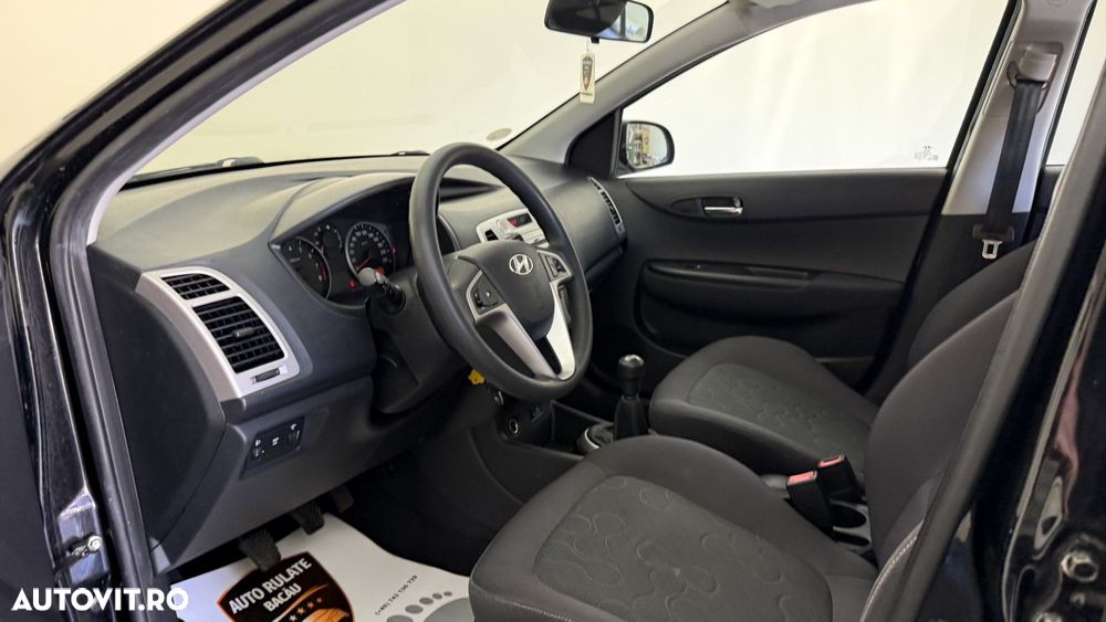 Hyundai i20 - 12