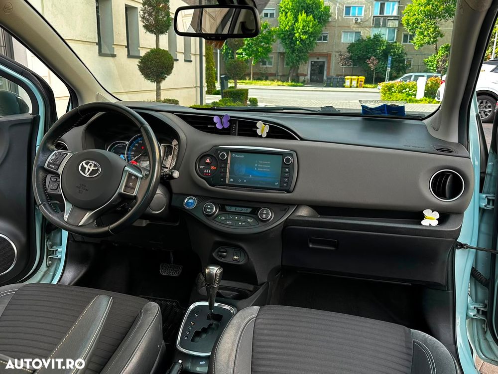 Toyota Yaris - 7