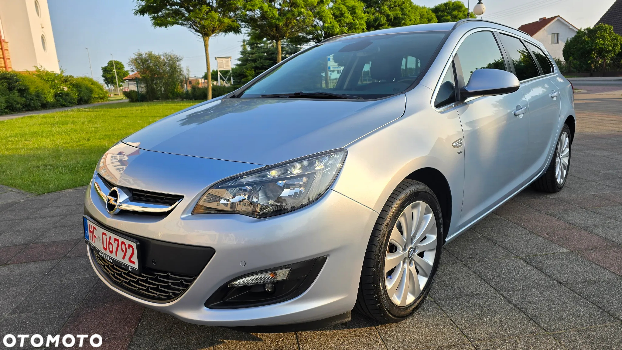 Opel Astra 1.4 Turbo Sports Tourer ecoFLEX Start/Stop ENERGY - 2