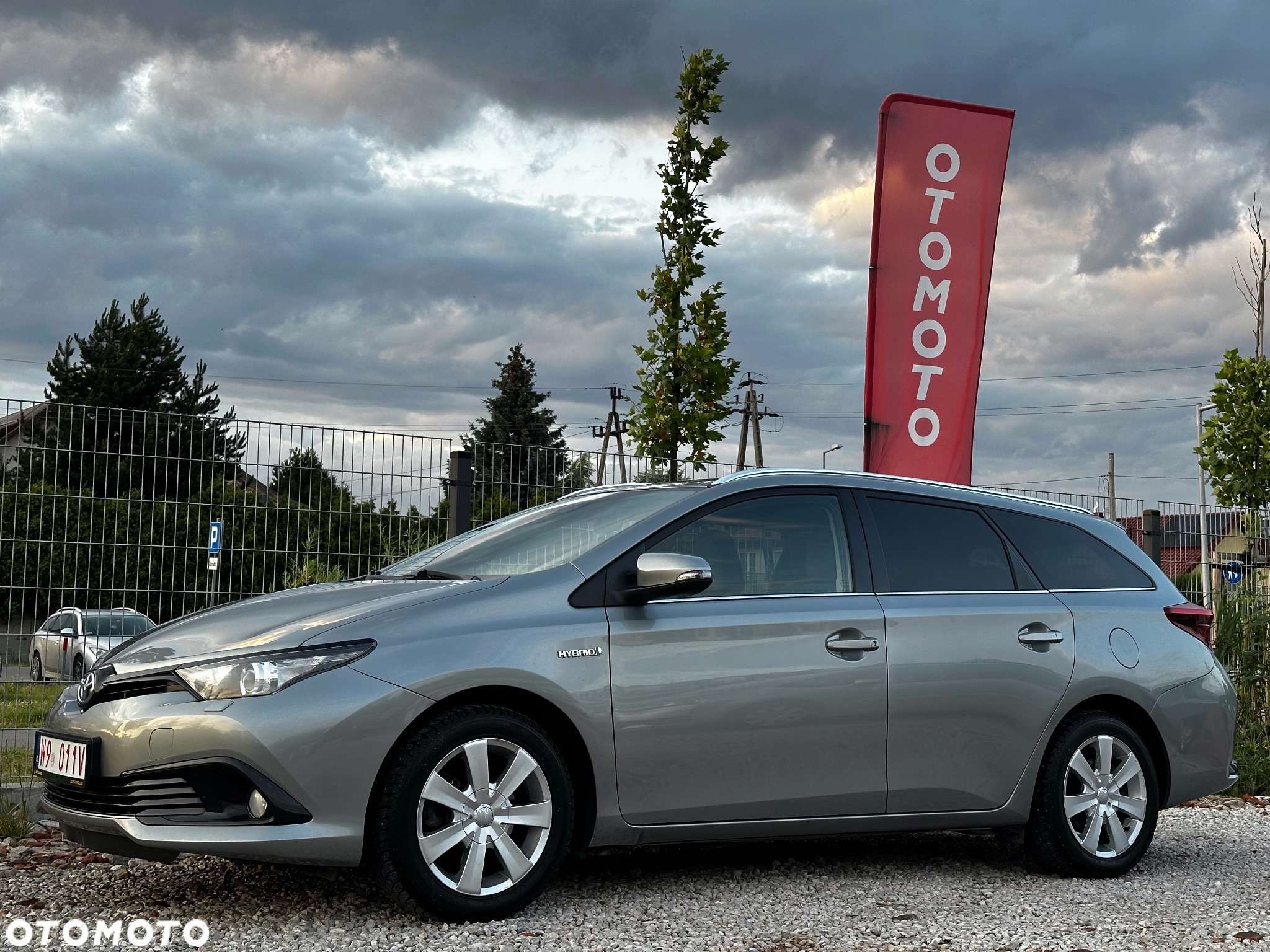 Toyota Auris 1.8 VVT-i Hybrid Automatik Cool - 3