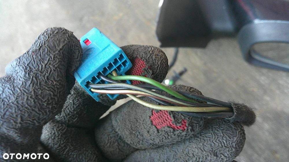 VOLVO V50 LUSTERKO PRAWE 6PIN - 2