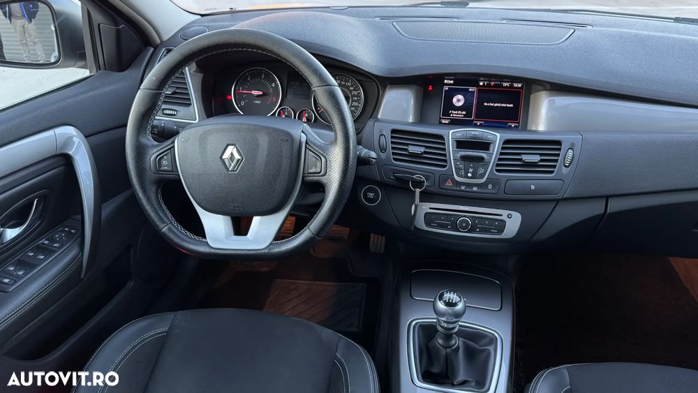 Renault Laguna Grandtour dCi 150 FAP Start-Stop Limited - 7