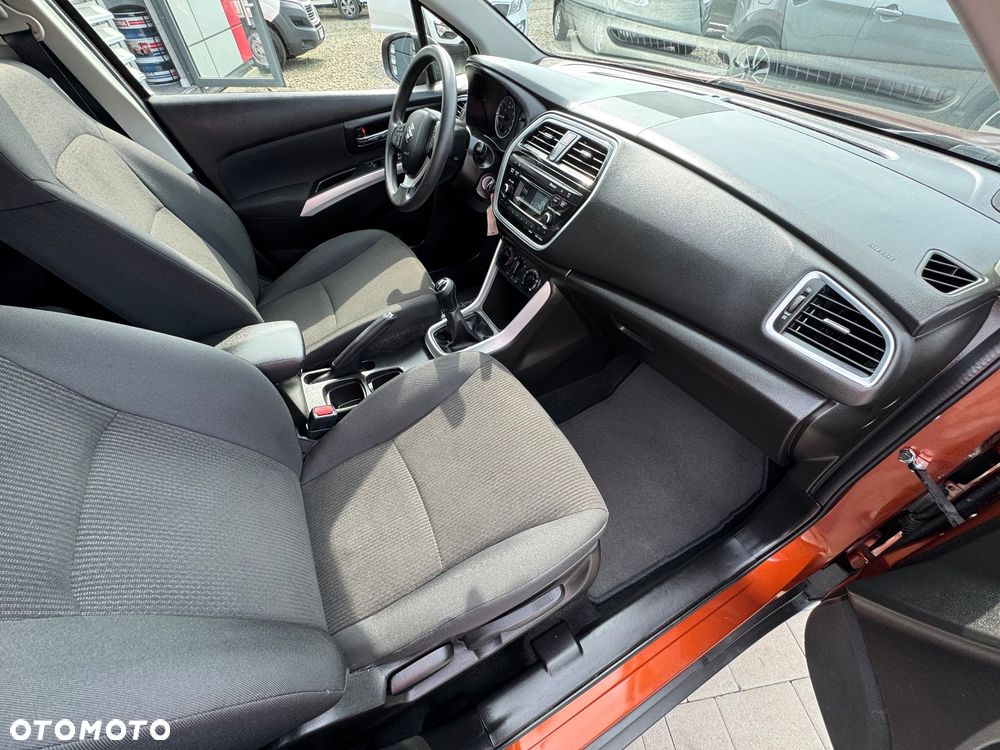 Suzuki SX4 S-Cross 1.0 T Comfort - 17