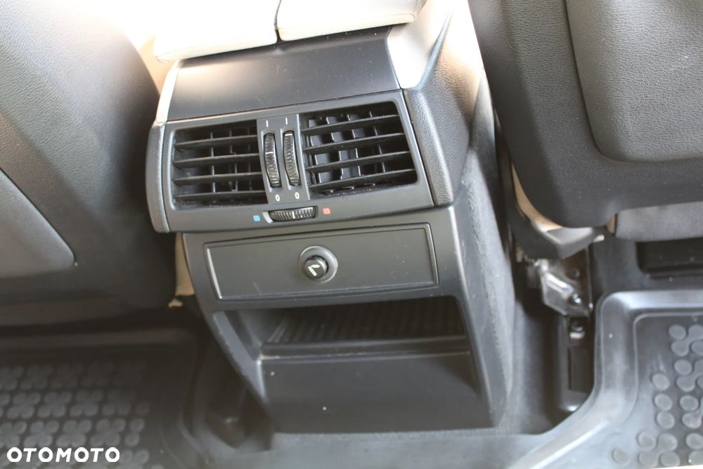 BMW X6 - 22