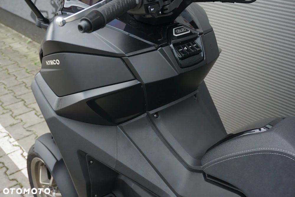 Kymco CV3 - 17