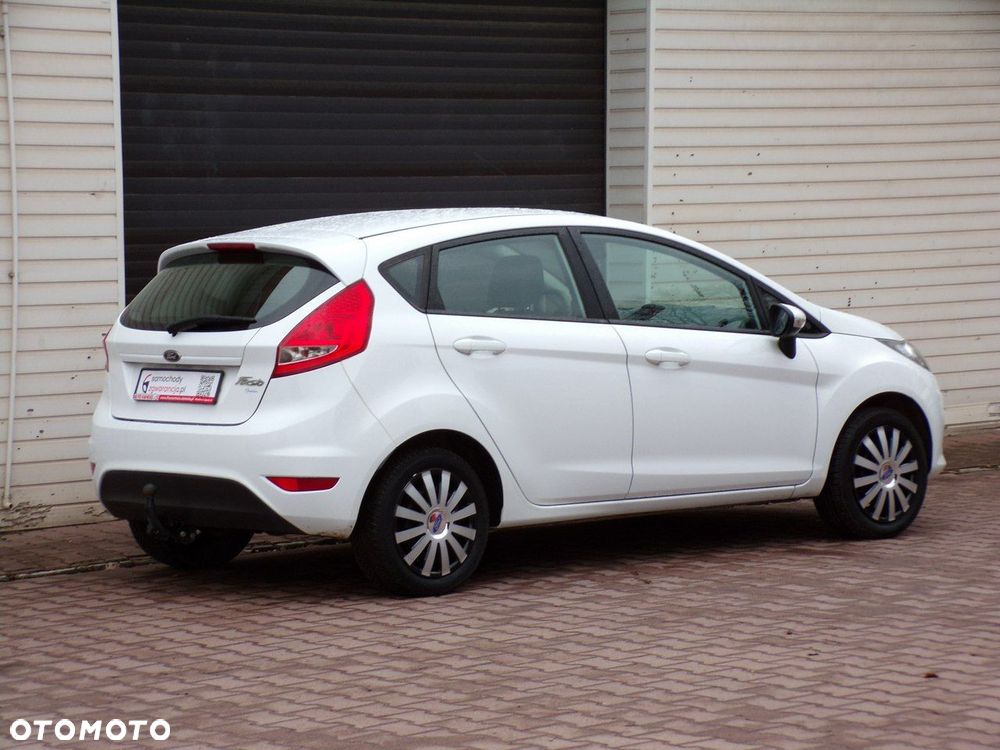 Ford Fiesta 1.25 Trend EU5 - 11