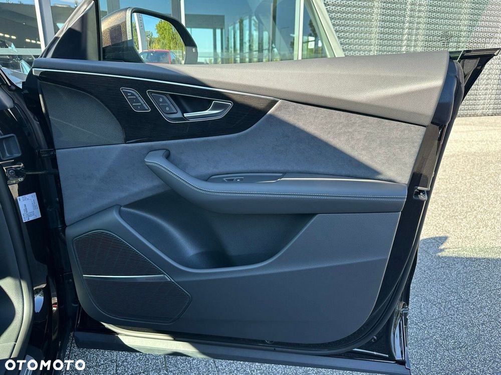 Audi Q8 - 28
